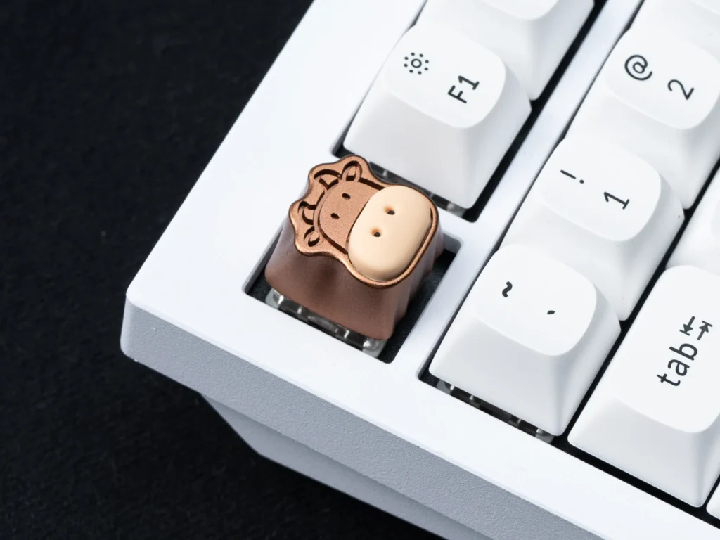 cute-cows-aluminium-alloy-artisan-keycapbrown